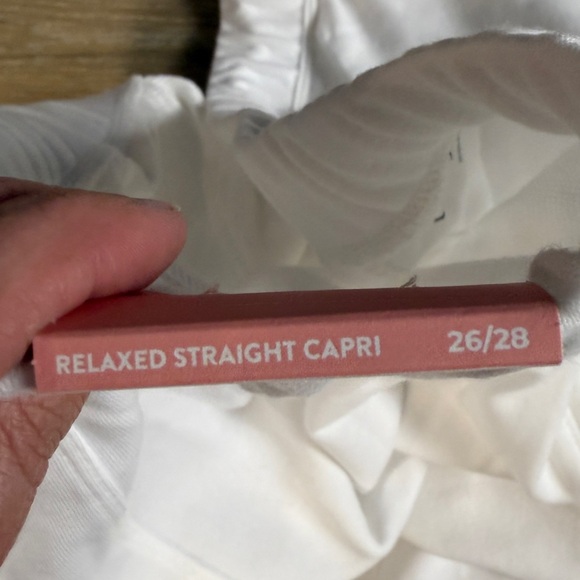 LIVI Lane Bryant NWT Active Relaxed Straight Capri Pants Plus Size 26/28 - Picture 7 of 7